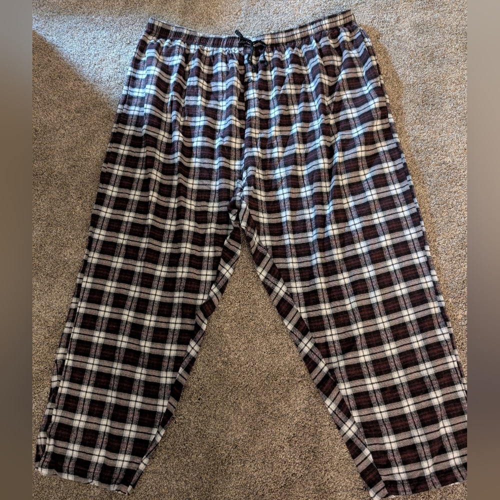 Realesentials Plaid Men Sleep Pants - Black, White, Maroon Size XXL - NWOT